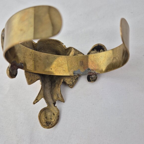 Vintage Elephant Head Cuff Bracelet - Picture 9 of 15
